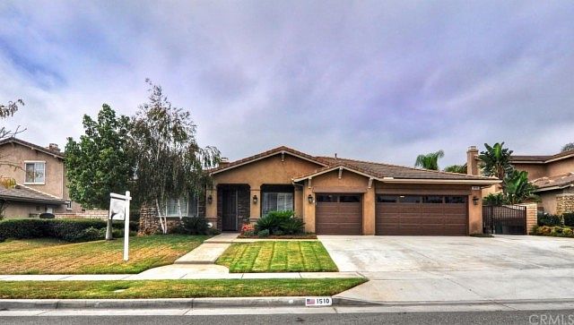 1st image of 1510 Sunshine Cir