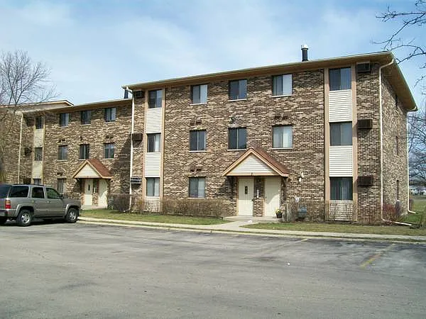5 Parkside Ct #13 — Photo 15