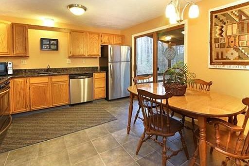 5th image of 13 Heritage Dr