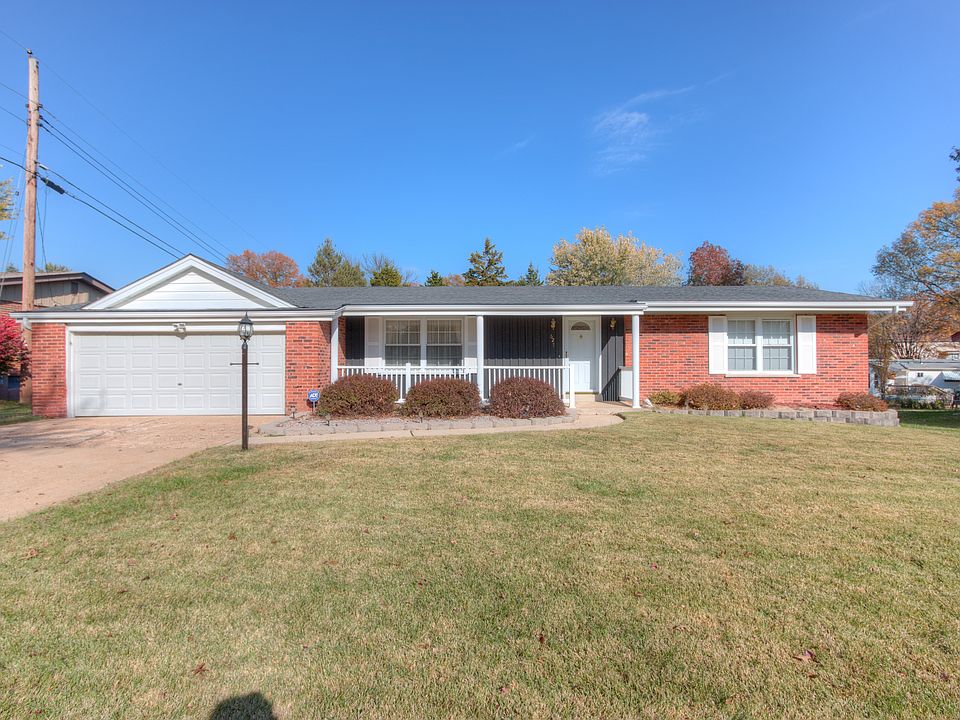 1st image of 627 Twig Ln