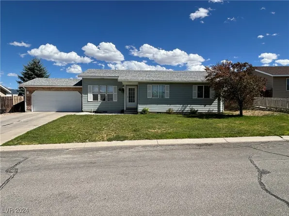 2330 Opal Dr, Ely, NV 89301