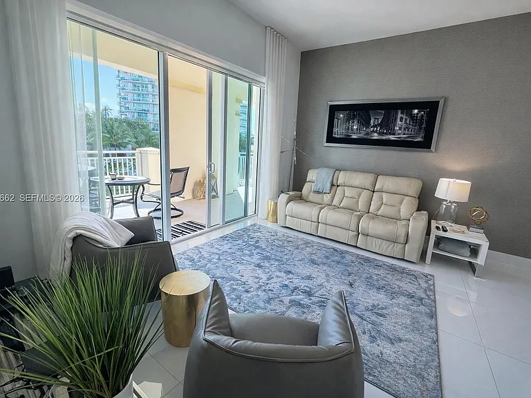 250 Sunny Isles Blvd #Townhouse 407 — Photo 2