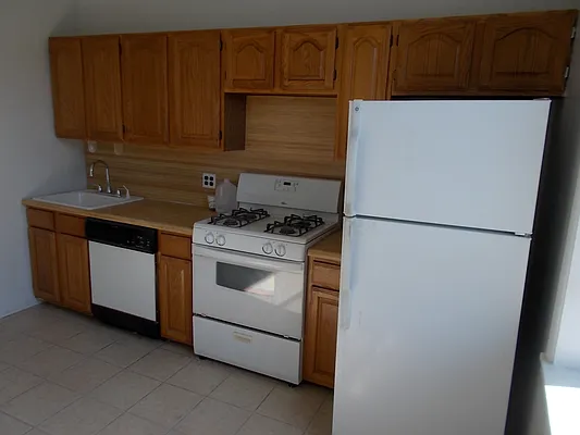 Rented by Farran & Associates | media 31