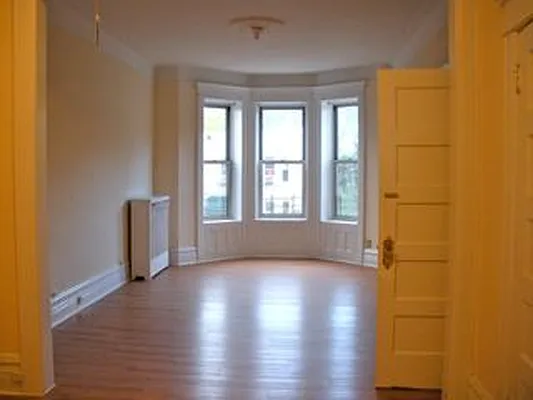 Rented by Triumph Property Group | media 2