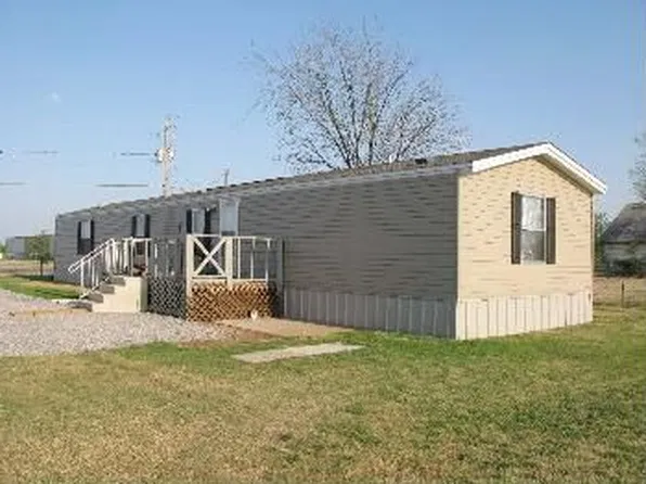 1612 Fm 368 S, Iowa Park, TX 76367