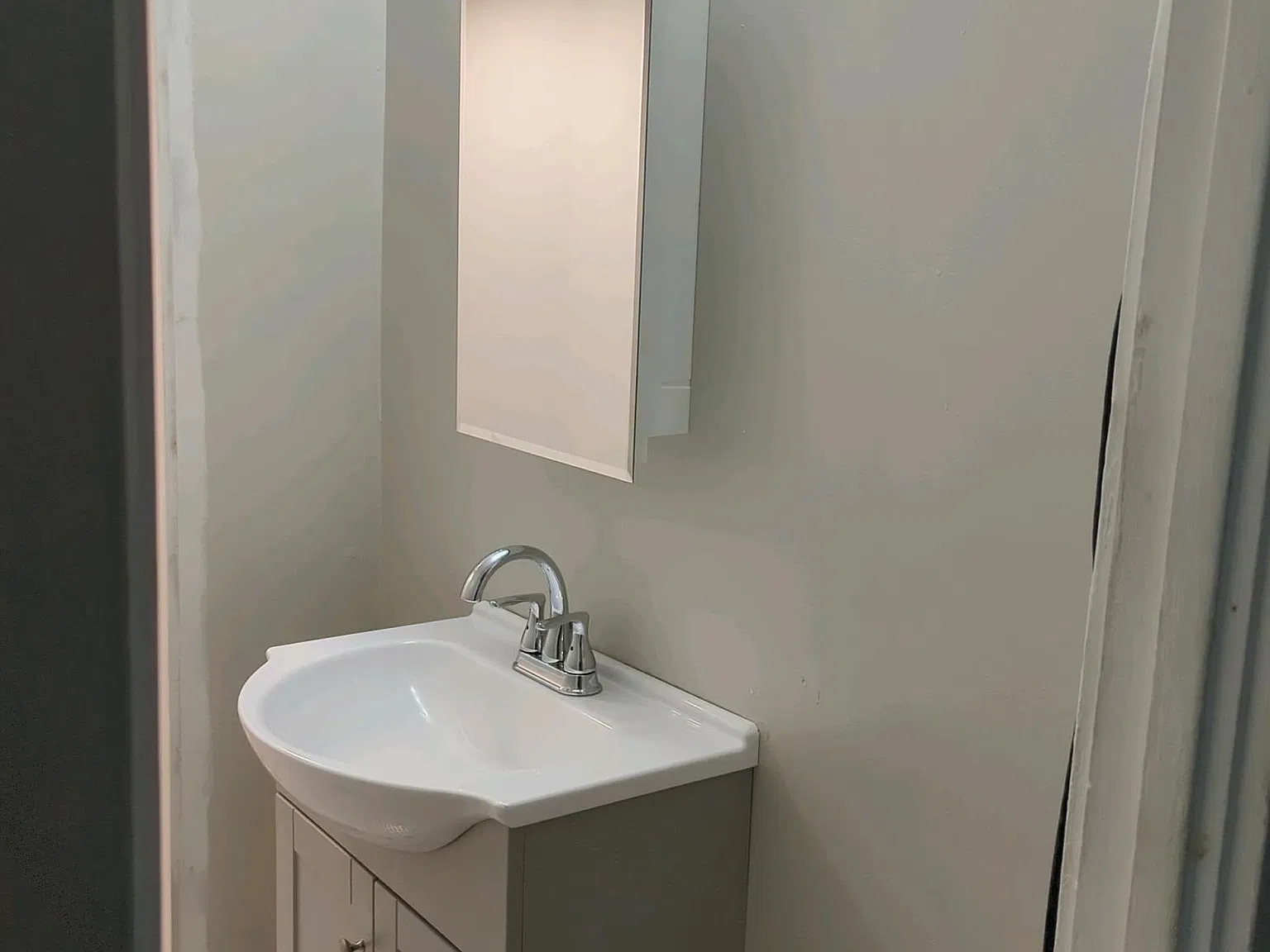2 bed, 1200 sqft, $1,800 — Photo 4