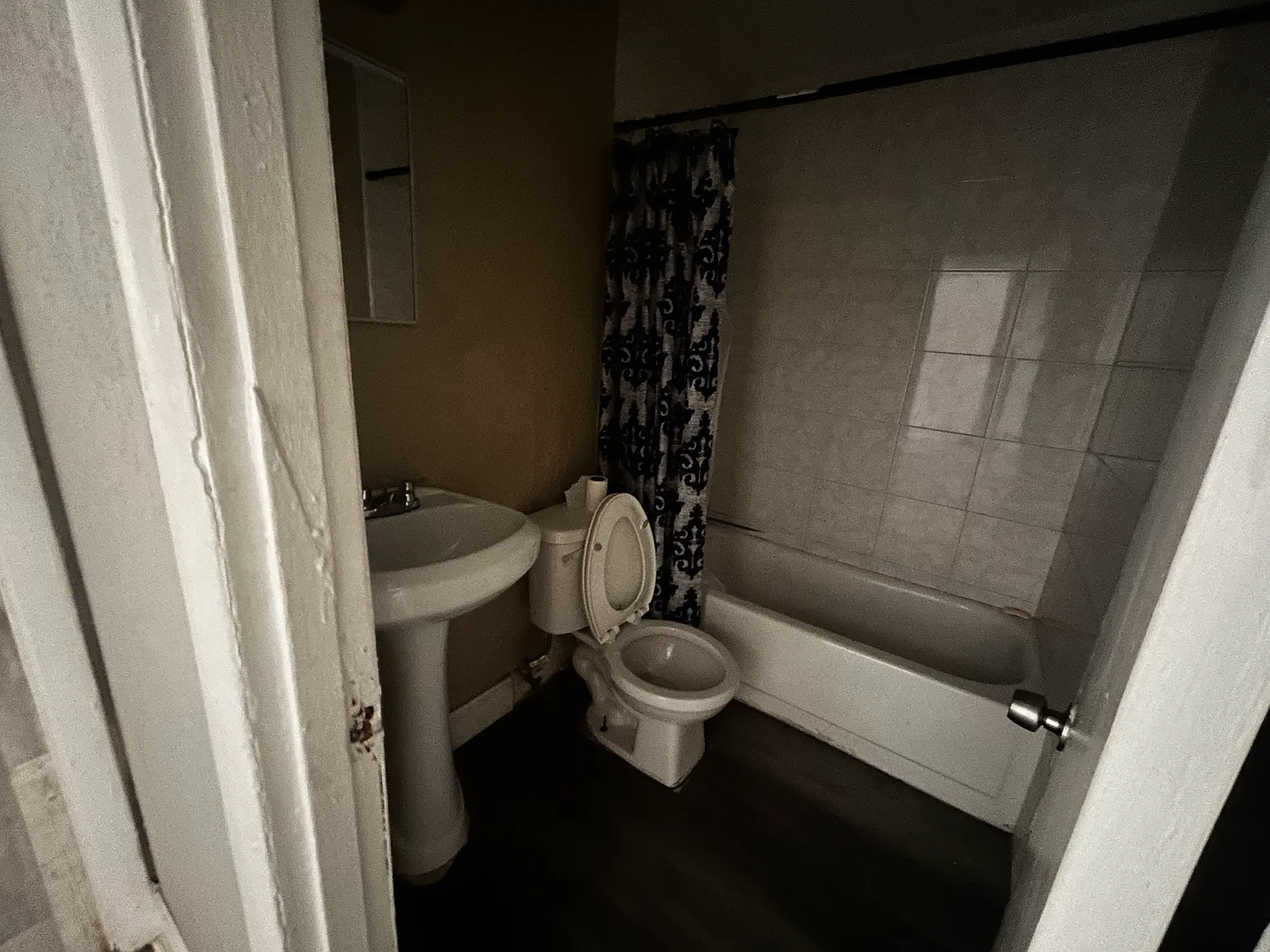 2 bed, 800 sqft, $1,200 — Photo 4