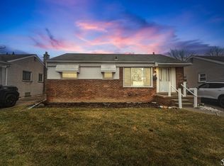 15110 Drake St, Southgate, MI 48195