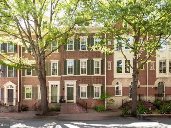 614 N Pitt St, Alexandria, VA 22314