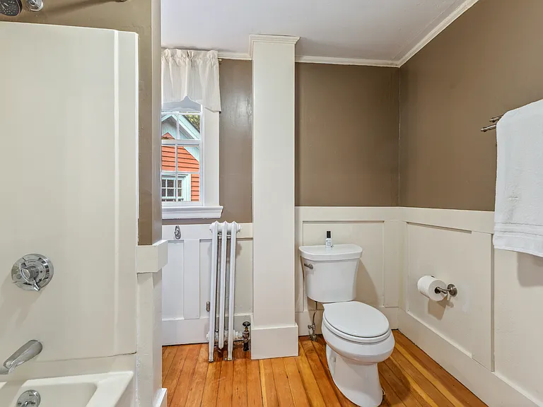 12 Elm St — Photo 11