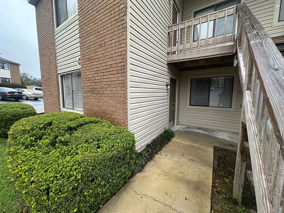 1st image of 1519 Willow Bend Way APT A