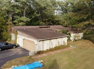 2864 Gerhart Cir, Sugarcreek Township, OH 45370