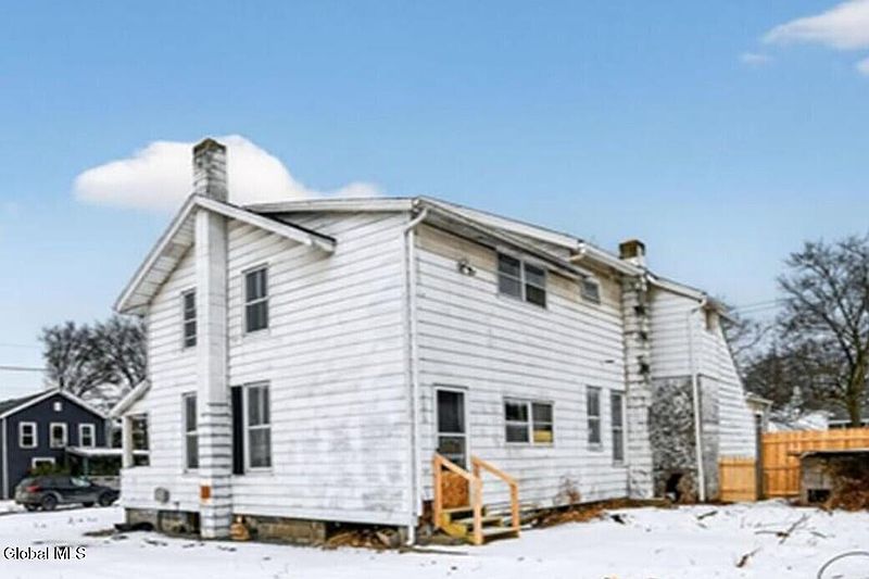4th image of 62 George Street