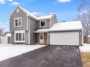 114 Filbert Dr, Streamwood, IL 60107