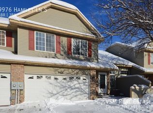 9976 Hamlet Ln S, Cottage Grove, MN 55016