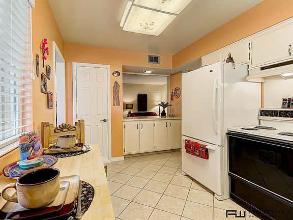 5th image of 10427 W Audrey Dr