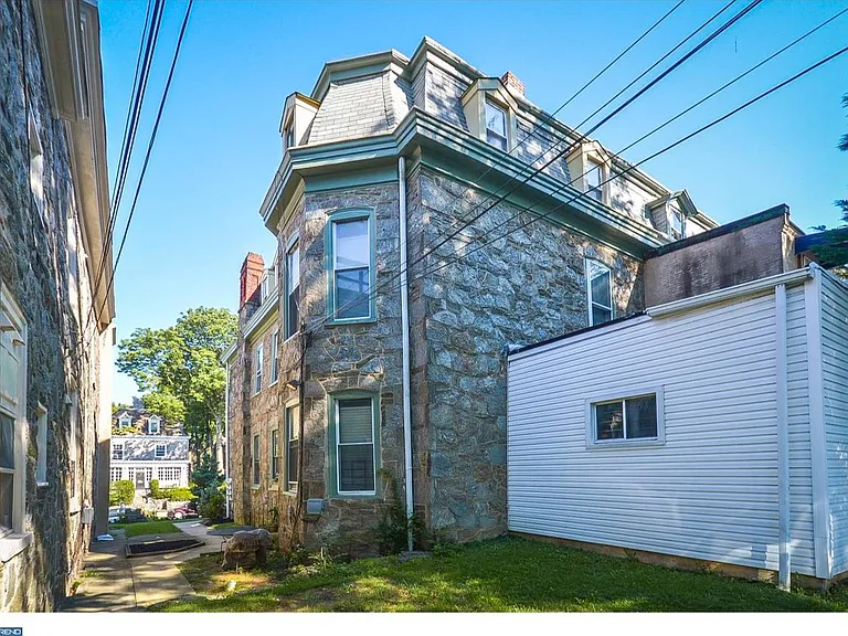 424 W Chelten Ave #2R — Photo 5