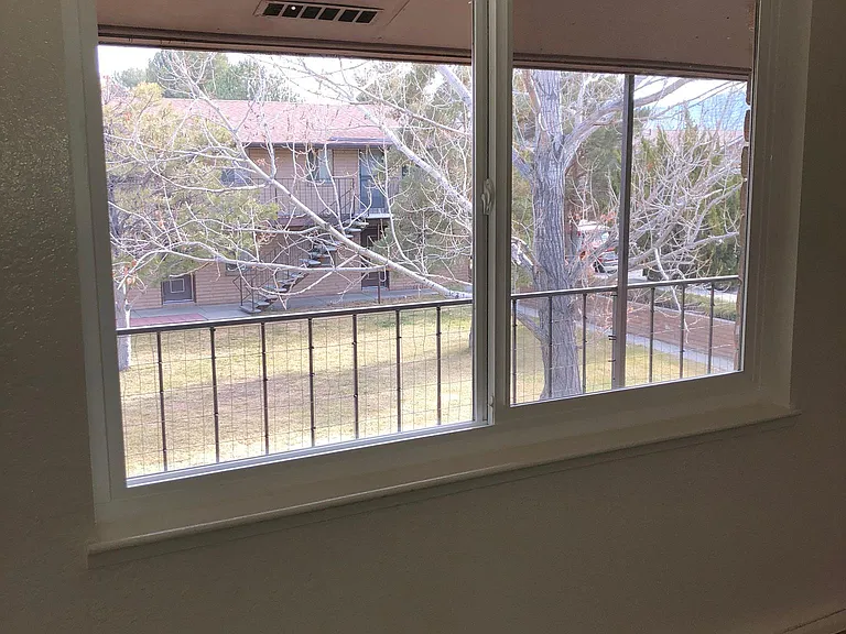 2990 Menlo Dr — Photo 6