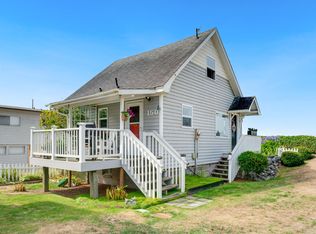 150 NW 21st Ave, Rockaway Beach, OR