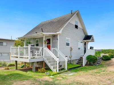 150 NW 21st Ave, Rockaway Beach, OR, 97136