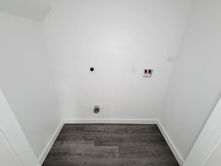 8122 Sterlingshire St #A — Photo 18