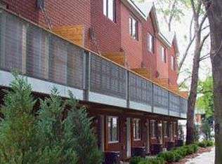 515 S Crooks Rd, Clawson, MI 48017