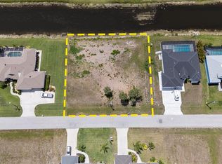 227 & 229 Tournament Rd #382, Rotonda West, FL 33947
