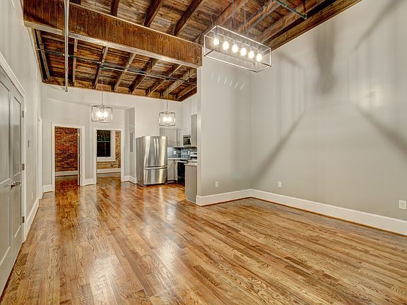 5th image of 116 E Main St #203