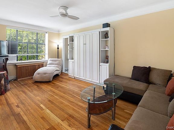 3rd image of 2 Westchester Avenue #2N