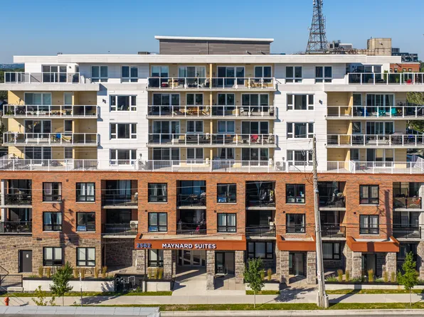 2562 Maynard St #303, Halifax, NS B3K 0L6