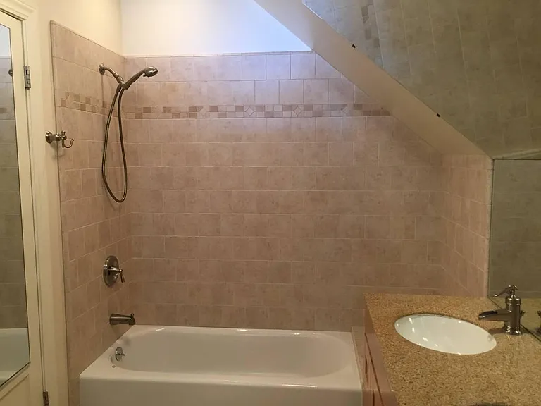 909 Ashbury St #4 — Photo 22