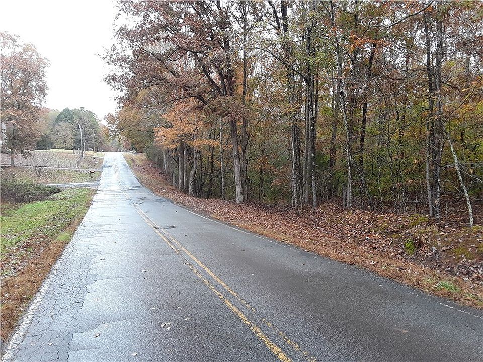 2nd image of 0 Pinedale Rd
