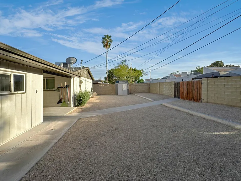 2018 N Normal Ave — Photo 21