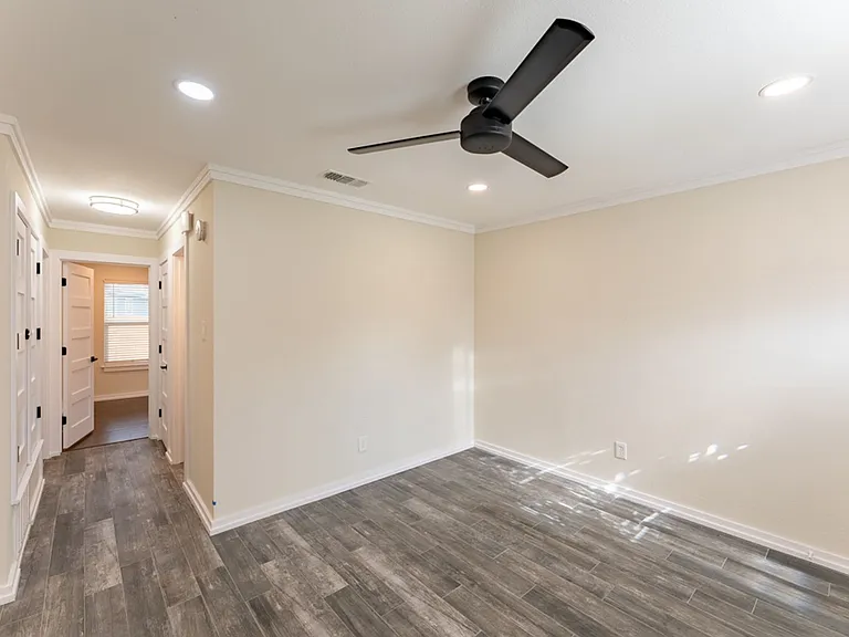 5702 Tracy Lynn Ln #B — Photo 5