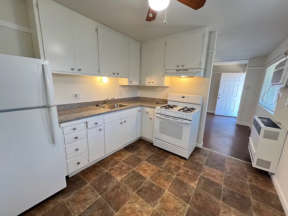 1917 Clayton Way #1