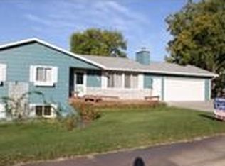 1123 Westwood Dr, Pierre, SD 57501