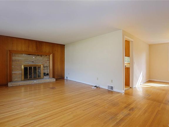 5th image of 4547 Gentwood Dr