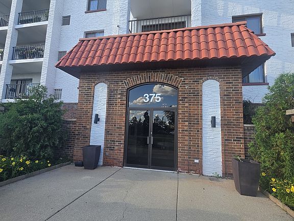 5th image of 375 Plum Creek Dr APT 103