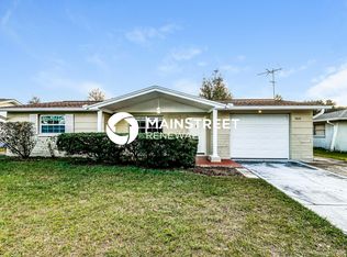 5822 Elena Dr, Holiday, FL 34690