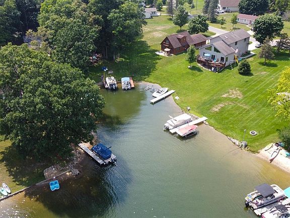 5th image of 199 S Grand Pointe Dr
