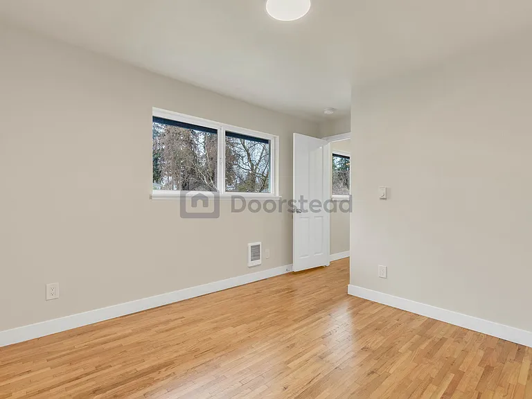 5300 172nd St SW — Photo 31
