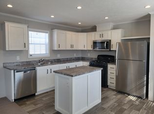 38060 Leverette, Clinton Township, MI