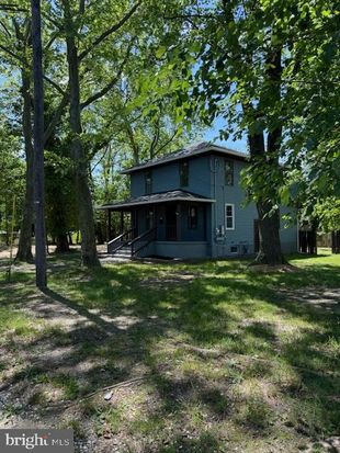 210 W Rudderow Ave, Maple Shade, NJ 08052