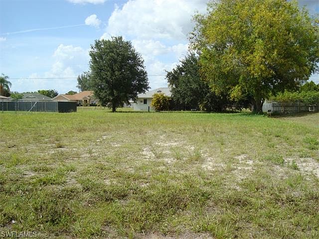 2nd image of 839 SW 31st Ter