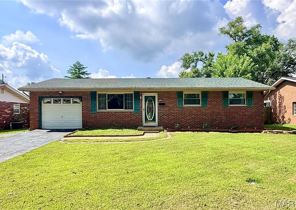 1st image of 2608 Angela Dr