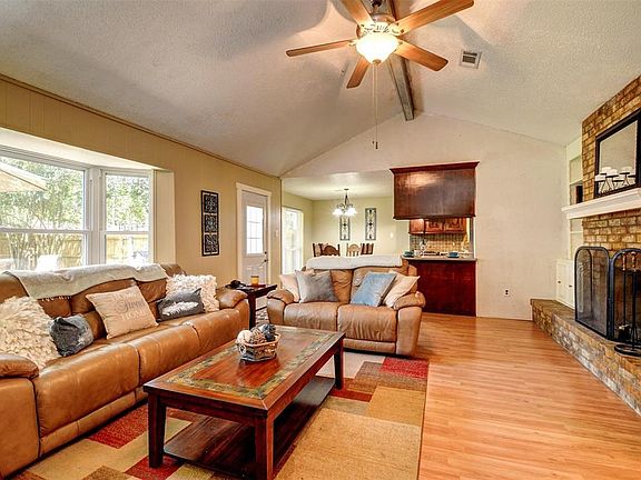 5th image of 4206 Lariat Dr