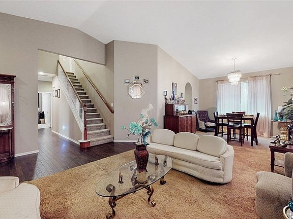 3rd image of 304 Northwood Ave