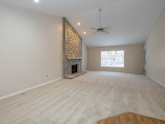 2nd image of 3275 Shoreway Ct