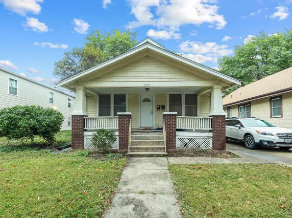 1112 Thurston St, Manhattan, KS 66502