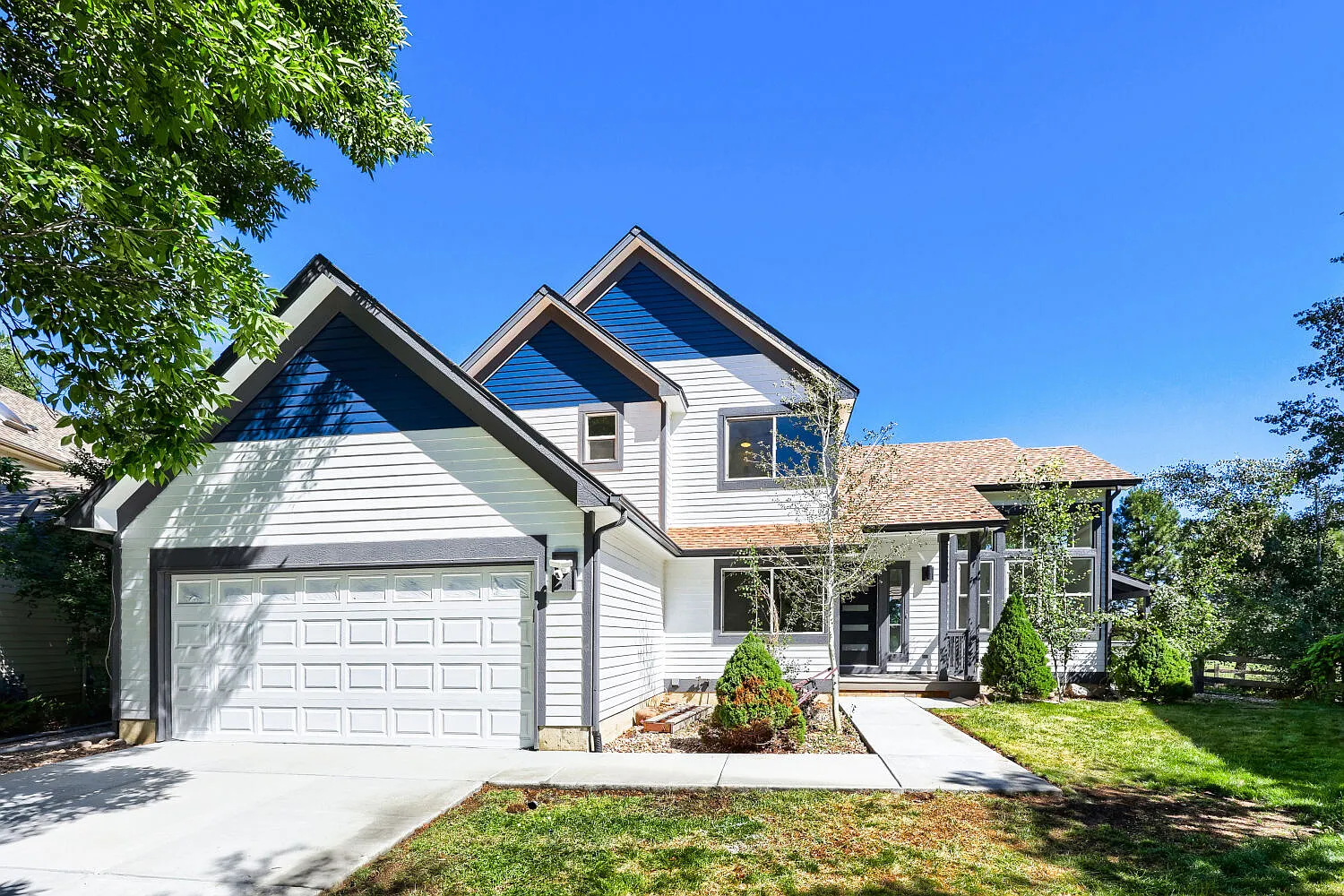 2509 Ravenwood Ln — Photo 1